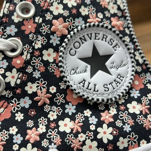 Converse Women's Floral High-Top Sneakers - Black and White - Picture 4 of 8